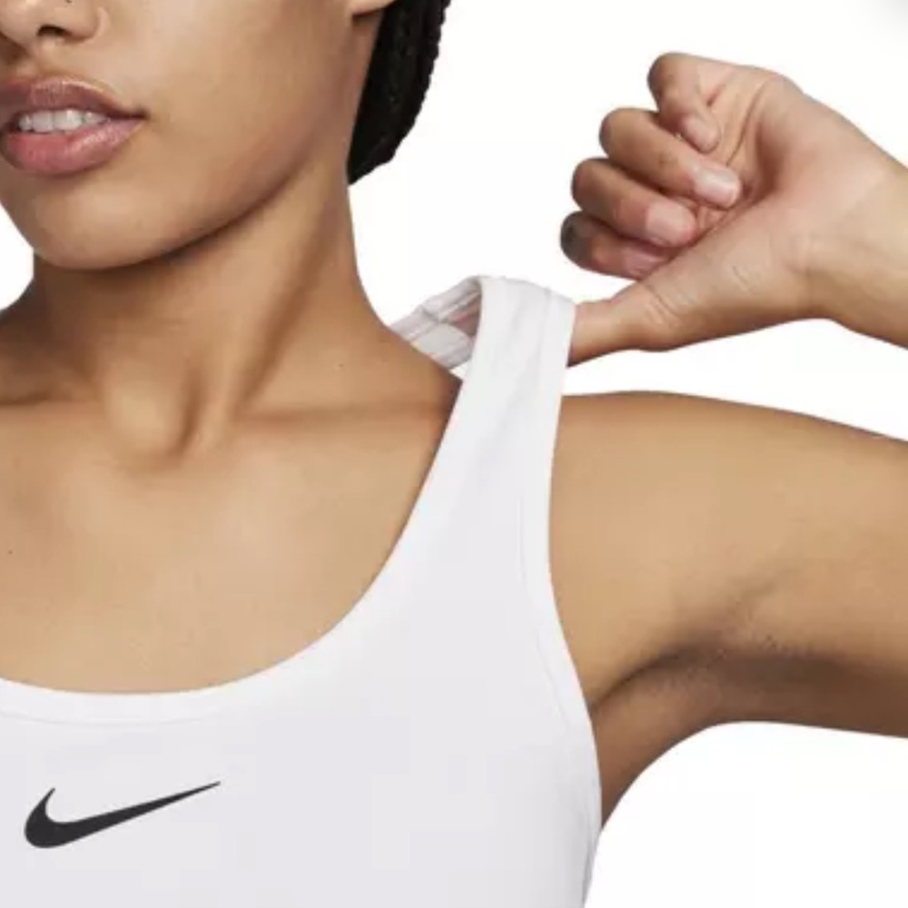 Nike Women's Swoosh Medium Support Padded Longline Sports Bra size Large